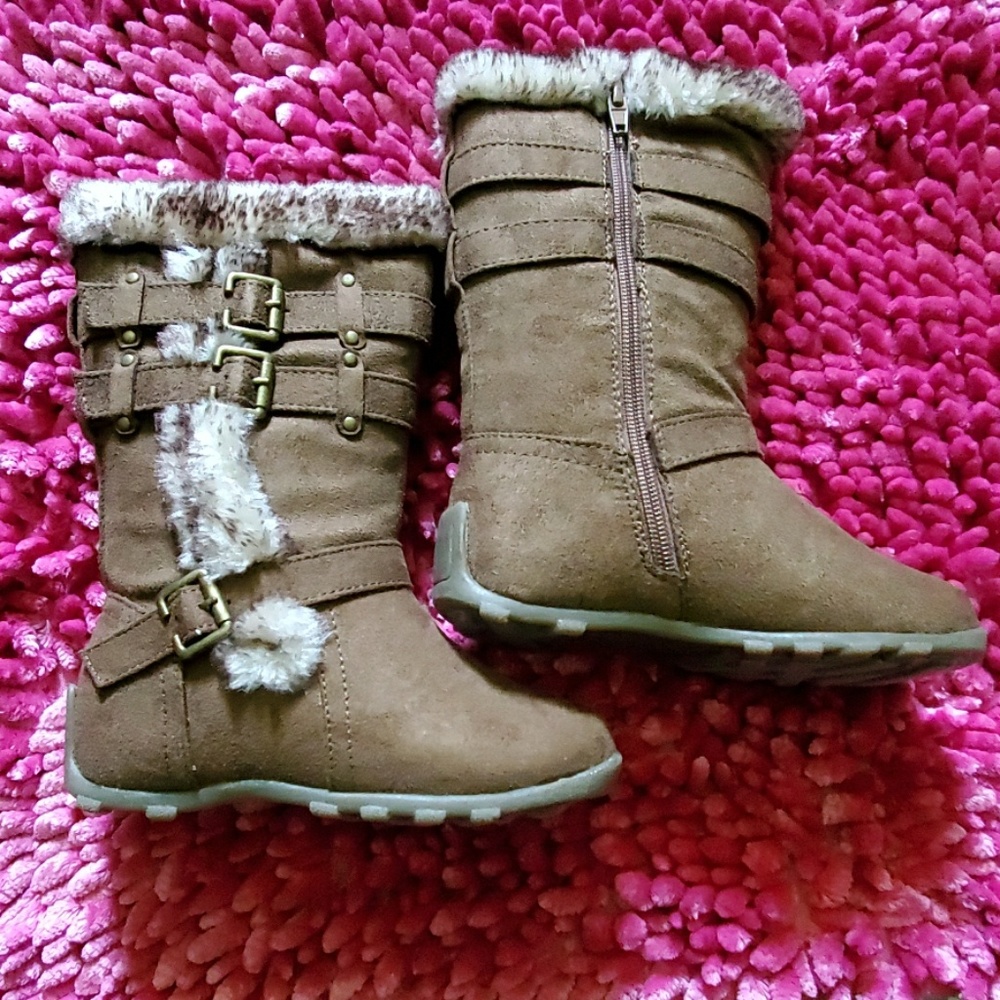 Girl Sz 10M Winter Boots